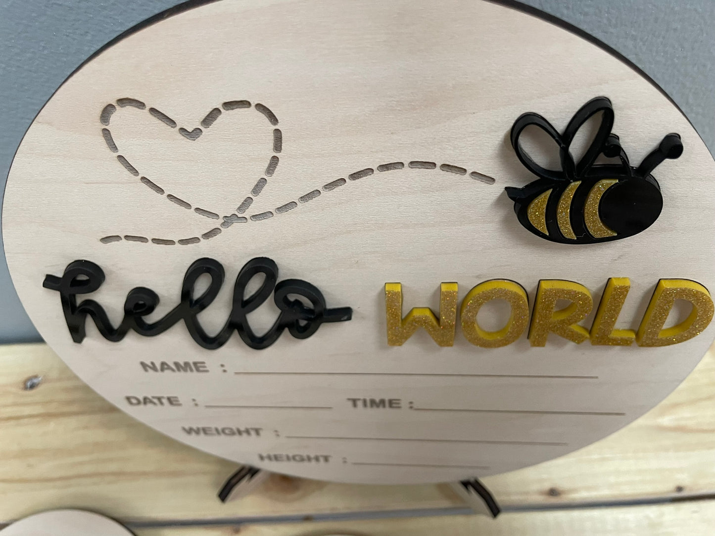 Hello World - Bee